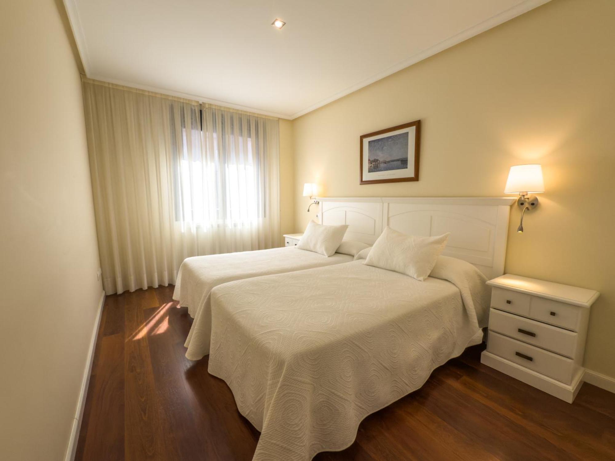 Apartamentos Verdemar Llanes Kültér fotó